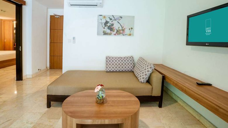 <b>Cross Vibe Paasha Atelier Suite</b>. Images powered by <a href="https://iceportal.shijigroup.com/" title="IcePortal" target="_blank">IcePortal</a>.