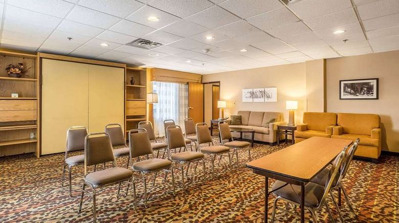 <b>Wingate by Wyndham Owensboro Meeting</b>. Images powered by <a href="https://iceportal.shijigroup.com/" title="IcePortal" target="_blank">IcePortal</a>.