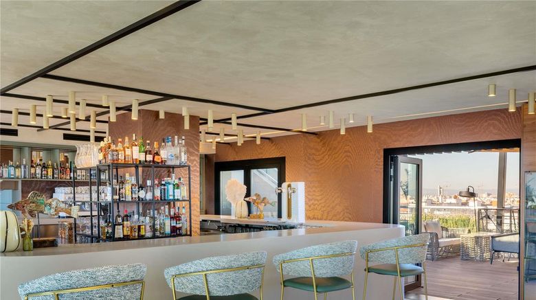 <b>Novotel Valencia Restaurant</b>. Images powered by <a href="https://iceportal.shijigroup.com/" title="IcePortal" target="_blank">IcePortal</a>.
