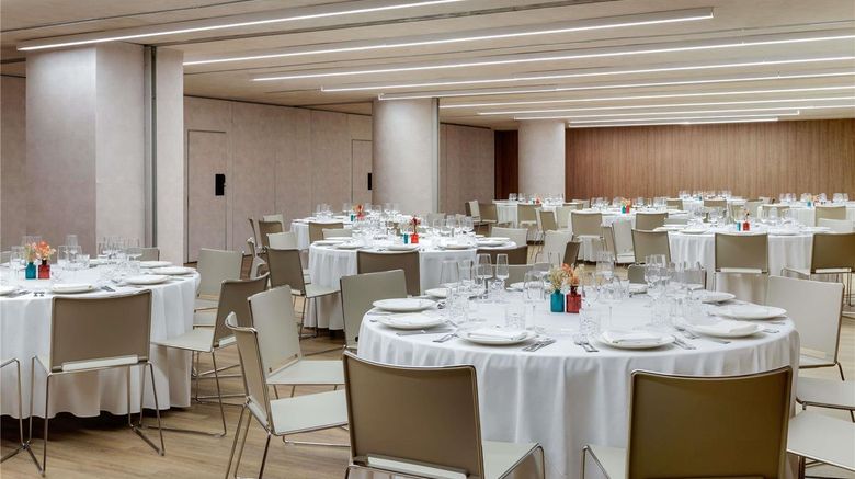<b>Novotel Valencia Meeting</b>. Images powered by <a href="https://iceportal.shijigroup.com/" title="IcePortal" target="_blank">IcePortal</a>.