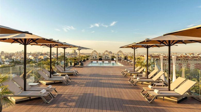 <b>Novotel Valencia Pool</b>. Images powered by <a href="https://iceportal.shijigroup.com/" title="IcePortal" target="_blank">IcePortal</a>.
