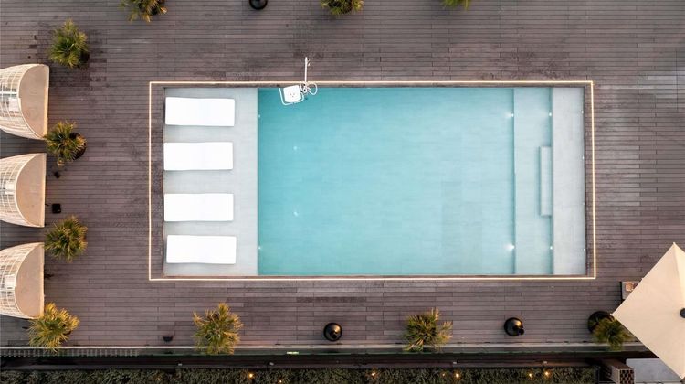 Novotel Valencia Pool