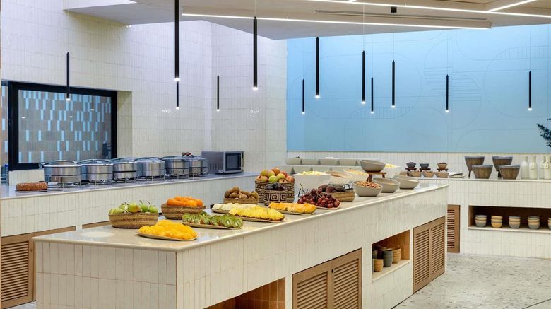 <b>Novotel Valencia Restaurant</b>. Images powered by <a href="https://iceportal.shijigroup.com/" title="IcePortal" target="_blank">IcePortal</a>.