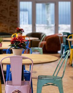 greet Hotel Chatellerault