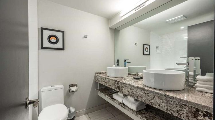 Verso Hotel Room