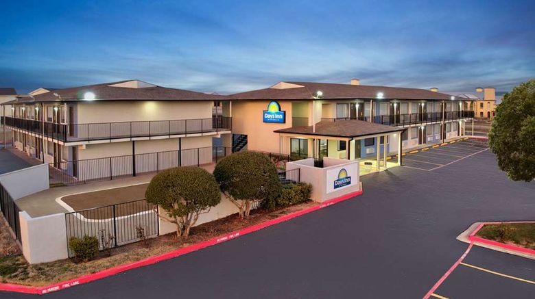 <b>Days Inn by Wyndham Wichita Falls Exterior</b>. Images powered by <a href="https://iceportal.shijigroup.com/" title="IcePortal" target="_blank">IcePortal</a>.
