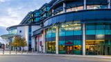 <b>Radisson Red London Twickenham Exterior</b>. Images powered by <a href="https://iceportal.shijigroup.com/" title="IcePortal" target="_blank">IcePortal</a>.