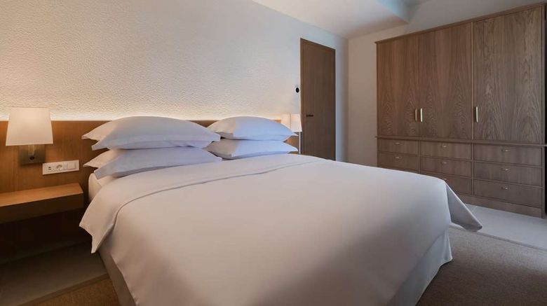 <b>Heritage Hotel Kastelet Suite</b>. Images powered by <a href="https://iceportal.shijigroup.com/" title="IcePortal" target="_blank">IcePortal</a>.
