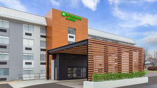 Wyndham Garden Louisville East