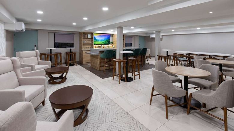<b>Wyndham Garden Louisville East Restaurant</b>. Images powered by <a href="https://iceportal.shijigroup.com/" title="IcePortal" target="_blank">IcePortal</a>.