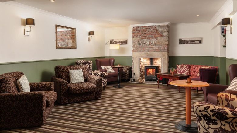 <b>George Hotel Lobby</b>. Images powered by <a href="https://iceportal.shijigroup.com/" title="IcePortal" target="_blank">IcePortal</a>.