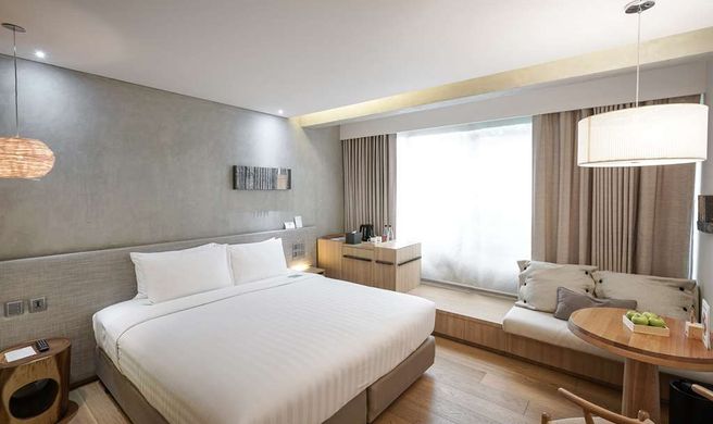 Ad Lib, Bangkok Room