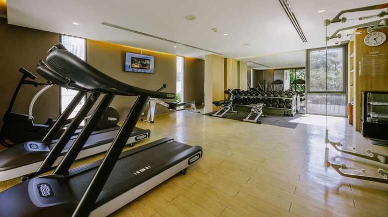 <b>Ad Lib, Bangkok Health</b>. Images powered by <a href="https://iceportal.shijigroup.com/" title="IcePortal" target="_blank">IcePortal</a>.