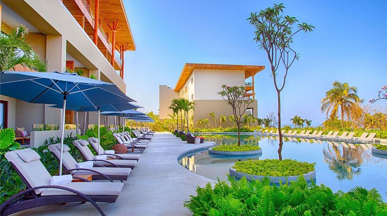 <b>Armony Resort and Spa Pool</b>. Images powered by <a href="https://iceportal.shijigroup.com/" title="IcePortal" target="_blank">IcePortal</a>.