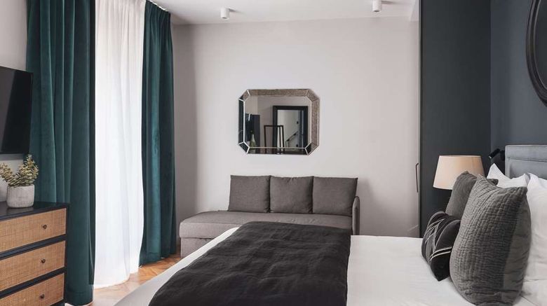 <b>Maison du Monde Hotel & Suites Suite</b>. Images powered by <a href="https://iceportal.shijigroup.com/" title="IcePortal" target="_blank">IcePortal</a>.