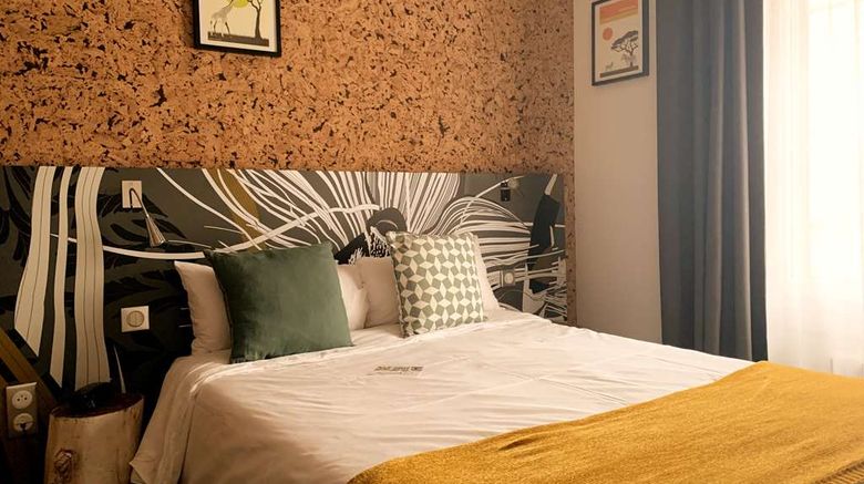 <b>Urban Jungle Hotel Orleans Room</b>. Images powered by <a href="https://iceportal.shijigroup.com/" title="IcePortal" target="_blank">IcePortal</a>.