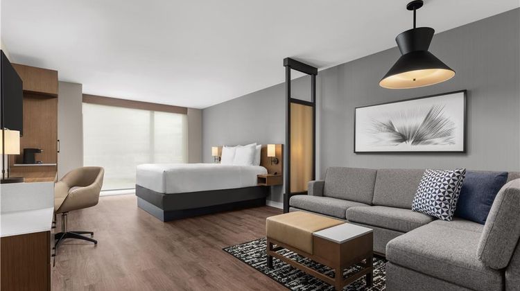 Hyatt Place/Airport Corporate Centre Room