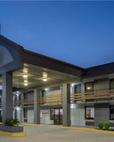 SureStay by Best Western Gonzales