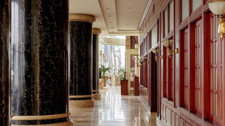 Hilton Cairo Grand Nile Lobby