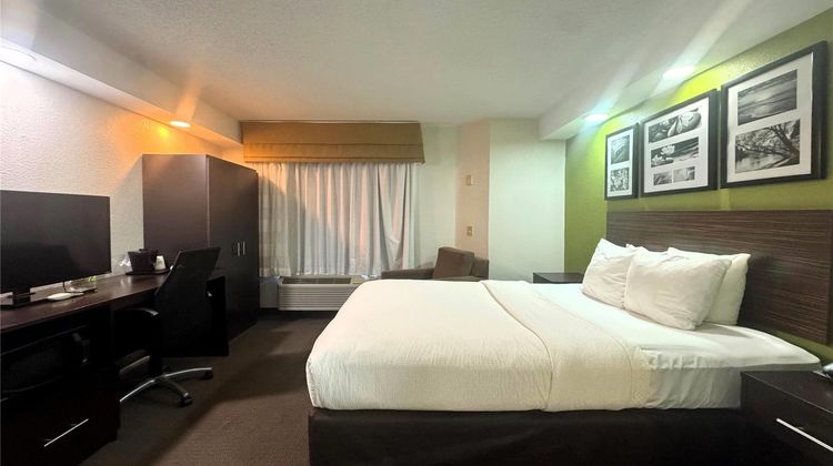 Travelodge by Wyndham Flowood Room