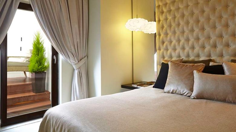 <b>9Hotel Mercy Suite</b>. Images powered by <a href="https://iceportal.shijigroup.com/" title="IcePortal" target="_blank">IcePortal</a>.
