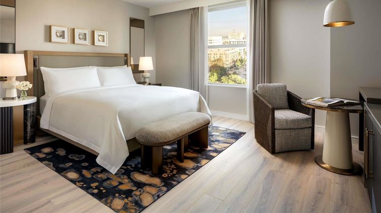 Fairmont Breakers Long Beach Room