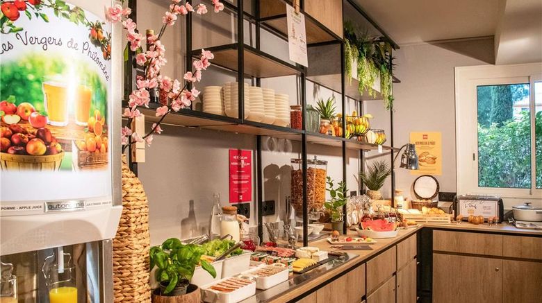 <b>Ibis Roquebrune-Cap-Martin Restaurant</b>. Images powered by <a href="https://iceportal.shijigroup.com/" title="IcePortal" target="_blank">IcePortal</a>.