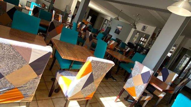 <b>Le Sud Hotel Inter-Hotel Restaurant</b>. Images powered by <a href="https://iceportal.shijigroup.com/" title="IcePortal" target="_blank">IcePortal</a>.