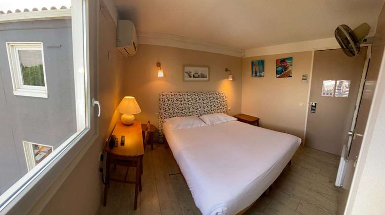 <b>Le Sud Hotel Inter-Hotel Room</b>. Images powered by <a href="https://iceportal.shijigroup.com/" title="IcePortal" target="_blank">IcePortal</a>.