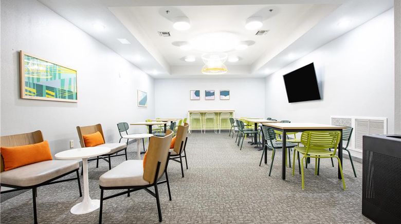 <b>Spark by Hilton Lafayette South Lobby</b>. Images powered by <a href="https://iceportal.shijigroup.com/" title="IcePortal" target="_blank">IcePortal</a>.