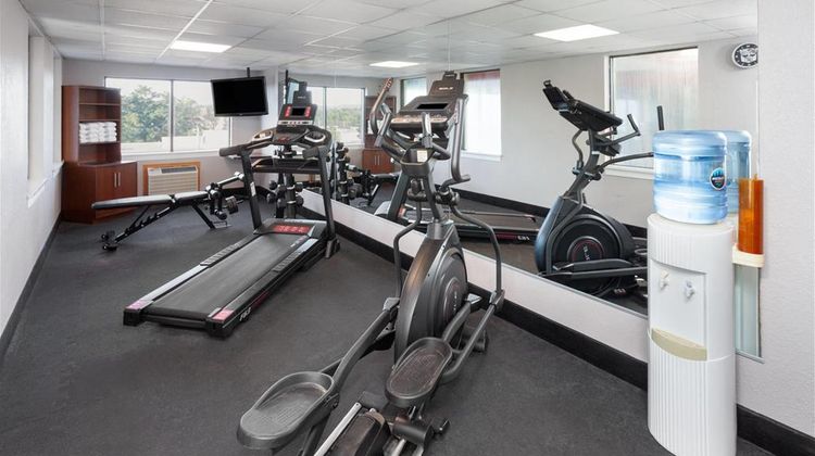 AmericInn & Suites Baraboo Event Ctr Health