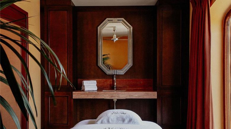 <b>Le Mas Candille Hotel Spa</b>. Images powered by <a href="https://iceportal.shijigroup.com/" title="IcePortal" target="_blank">IcePortal</a>.