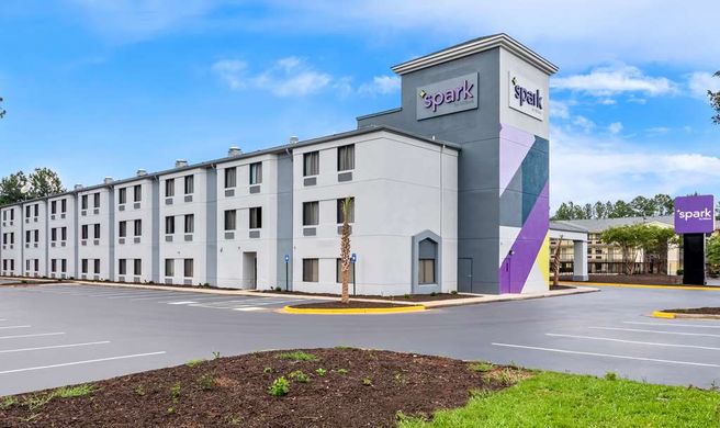 Spark by Hilton Augusta Exterior
