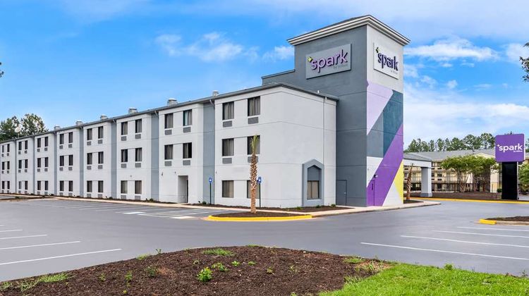 Spark by Hilton Augusta Exterior