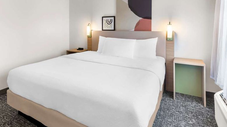 <b>Spark by Hilton Augusta Room</b>. Images powered by <a href="https://iceportal.shijigroup.com/" title="IcePortal" target="_blank">IcePortal</a>.