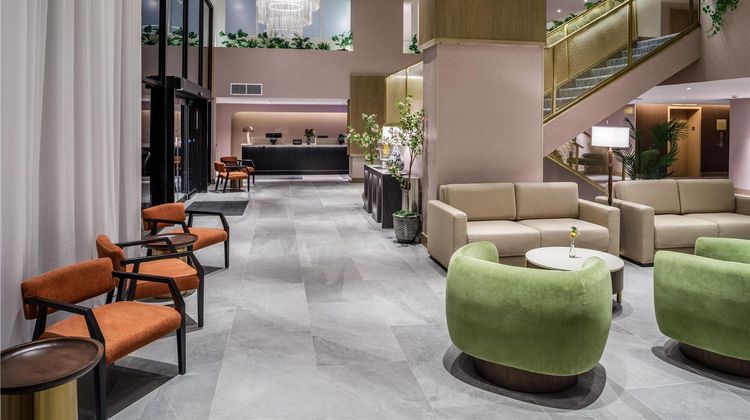 DoubleTree by Hilton Laredo Lobby