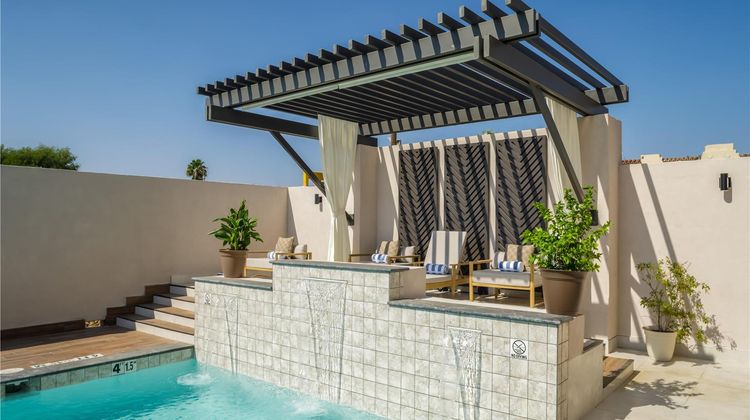 DoubleTree by Hilton Laredo Pool