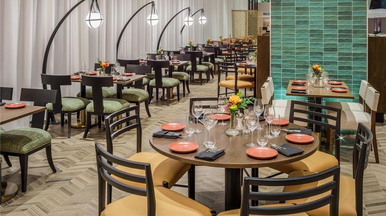 DoubleTree by Hilton Laredo Restaurant
