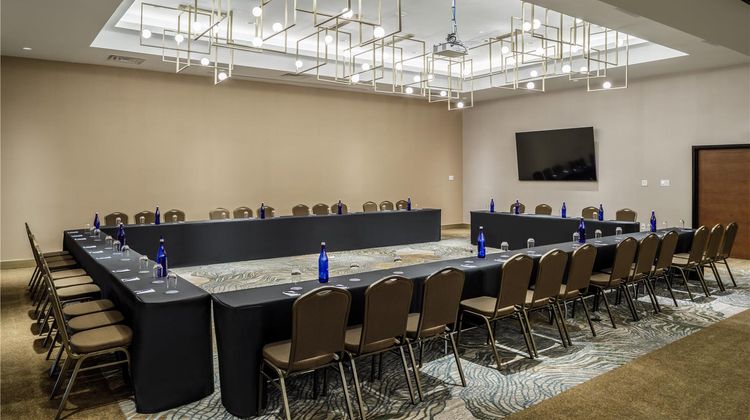 DoubleTree by Hilton Laredo Meeting