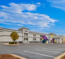 Spark by Hilton Wichita East Exterior