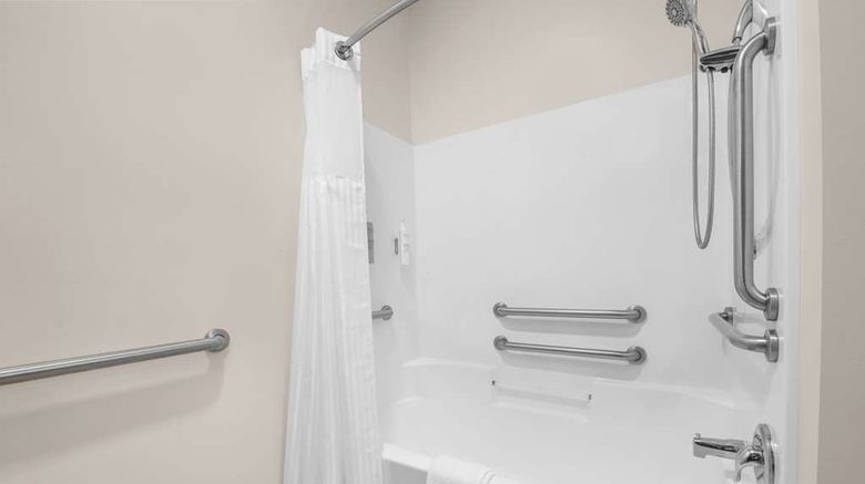 <b>Spark by Hilton Minot Room</b>. Images powered by <a href="https://iceportal.shijigroup.com/" title="IcePortal" target="_blank">IcePortal</a>.