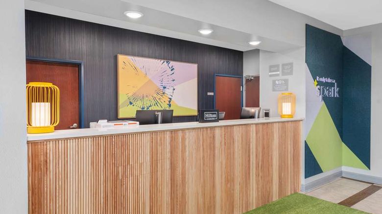 <b>Spark by Hilton Minot Lobby</b>. Images powered by <a href="https://iceportal.shijigroup.com/" title="IcePortal" target="_blank">IcePortal</a>.