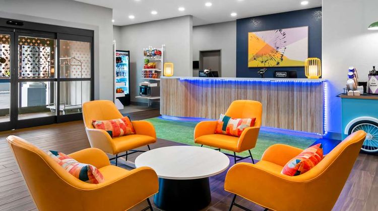 Spark by Hilton Wichita Falls Lobby