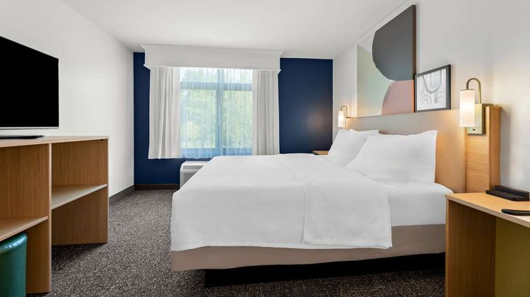 Spark by Hilton Tupelo Room