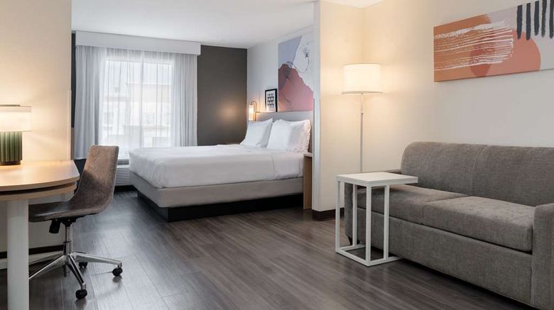 <b>Spark by Hilton Savannah South I-95 Room</b>. Images powered by <a href="https://iceportal.shijigroup.com/" title="IcePortal" target="_blank">IcePortal</a>.