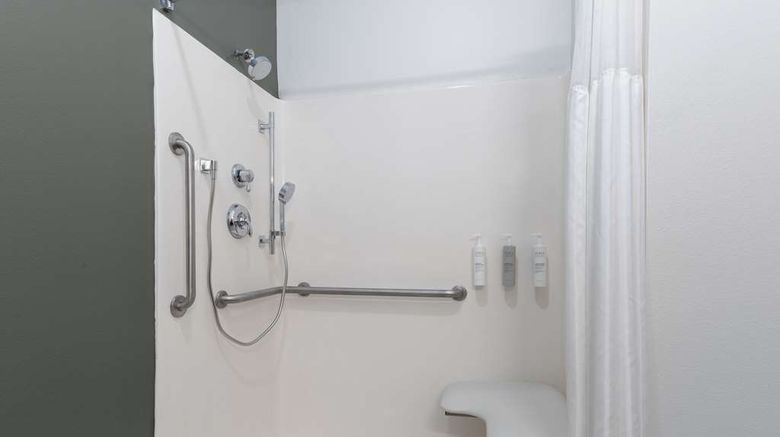 <b>Spark by Hilton Savannah South I-95 Room</b>. Images powered by <a href="https://iceportal.shijigroup.com/" title="IcePortal" target="_blank">IcePortal</a>.