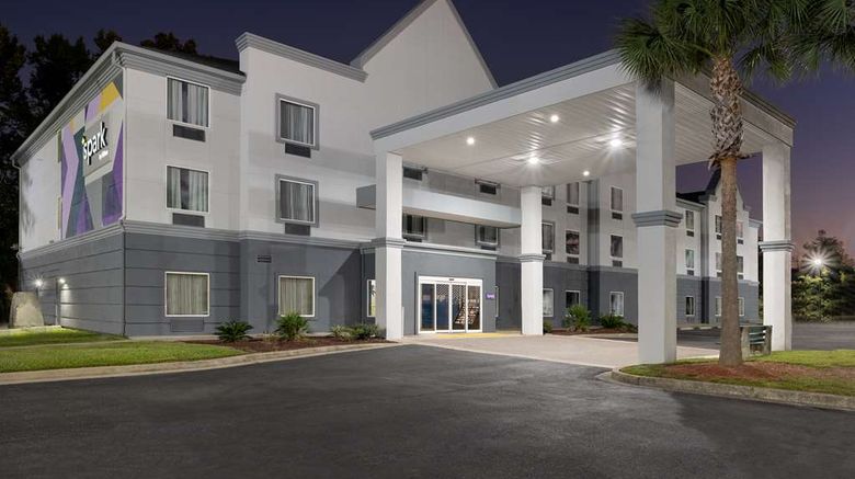 <b>Spark by Hilton Savannah South I-95 Exterior</b>. Images powered by <a href="https://iceportal.shijigroup.com/" title="IcePortal" target="_blank">IcePortal</a>.