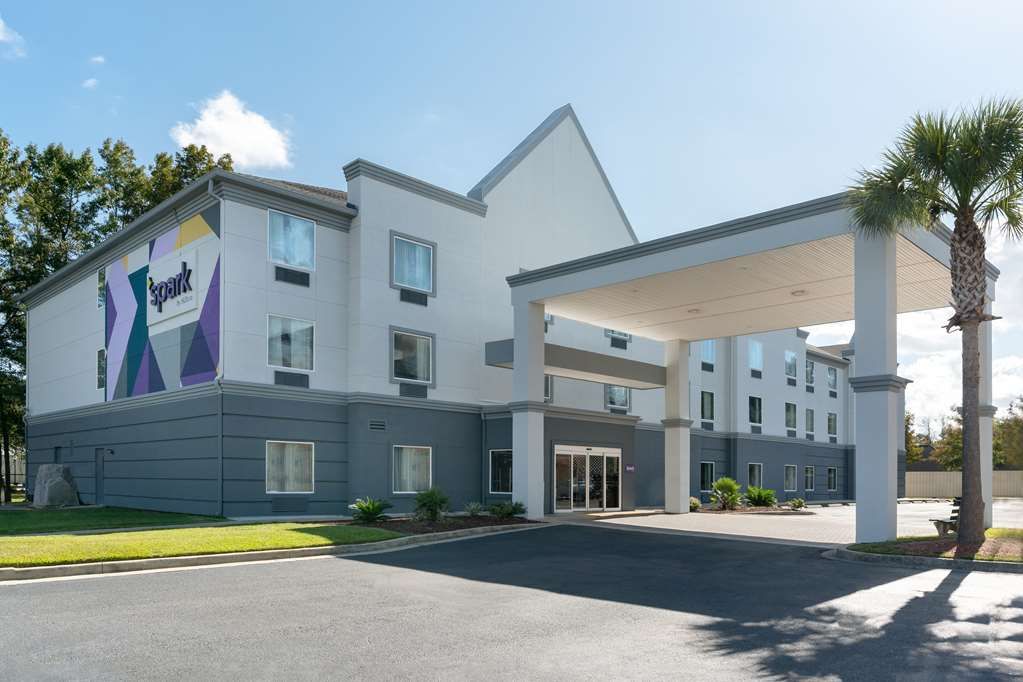 Spark by Hilton Savannah South I-95- Tourist Class Savannah, GA