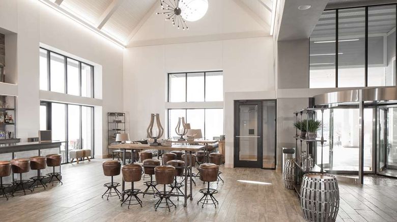 <b>Hotel Renovo Restaurant</b>. Images powered by <a href="https://iceportal.shijigroup.com/" title="IcePortal" target="_blank">IcePortal</a>.