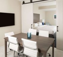 Hotel Renovo Room